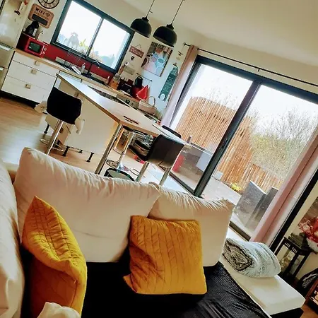 Holiday home Des Gourdoux En Perigord Trelissac