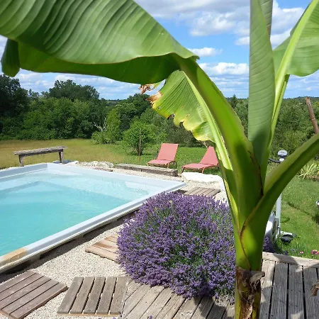 Des Gourdoux En Perigord Holiday home